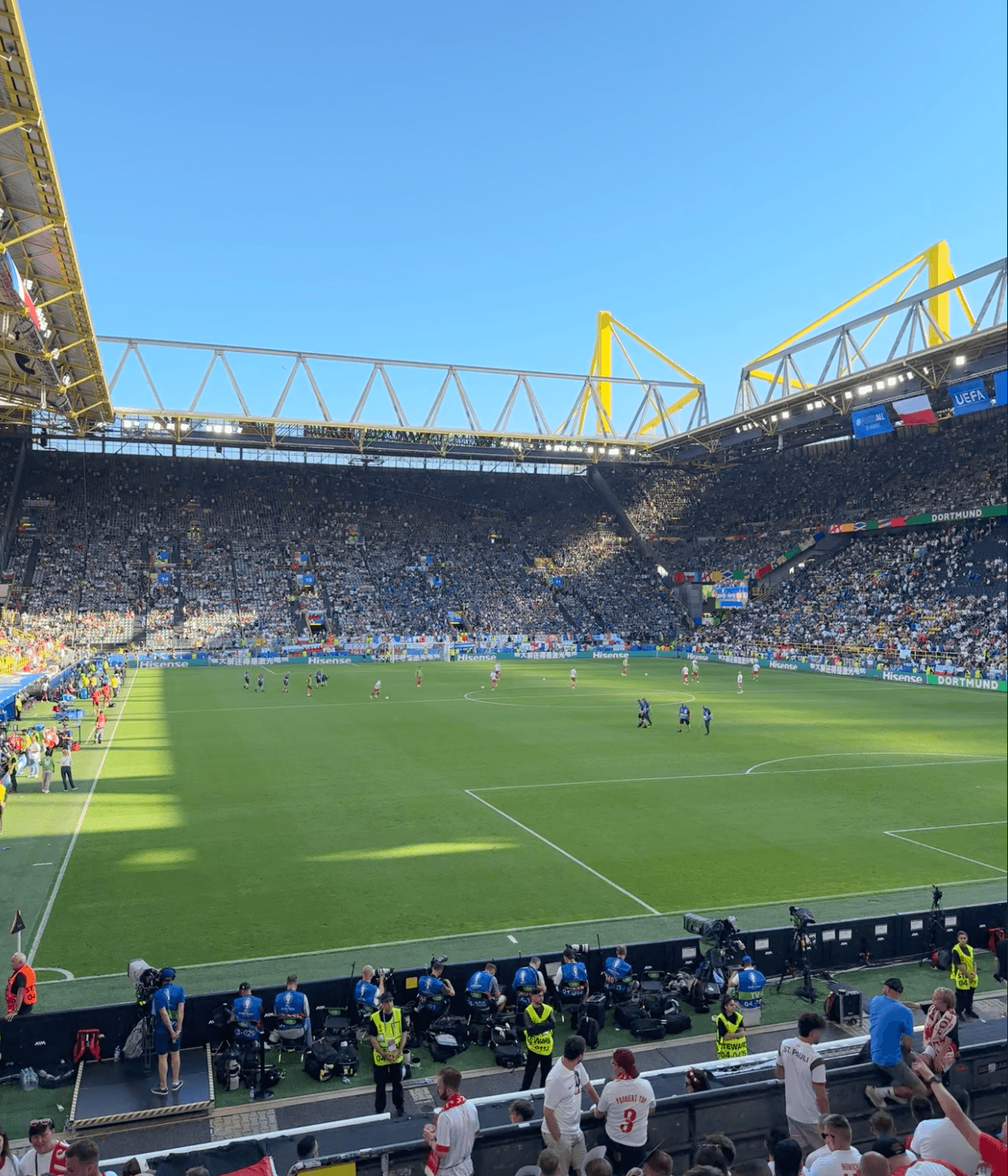 signa iduna park shortside lower view yellow wall